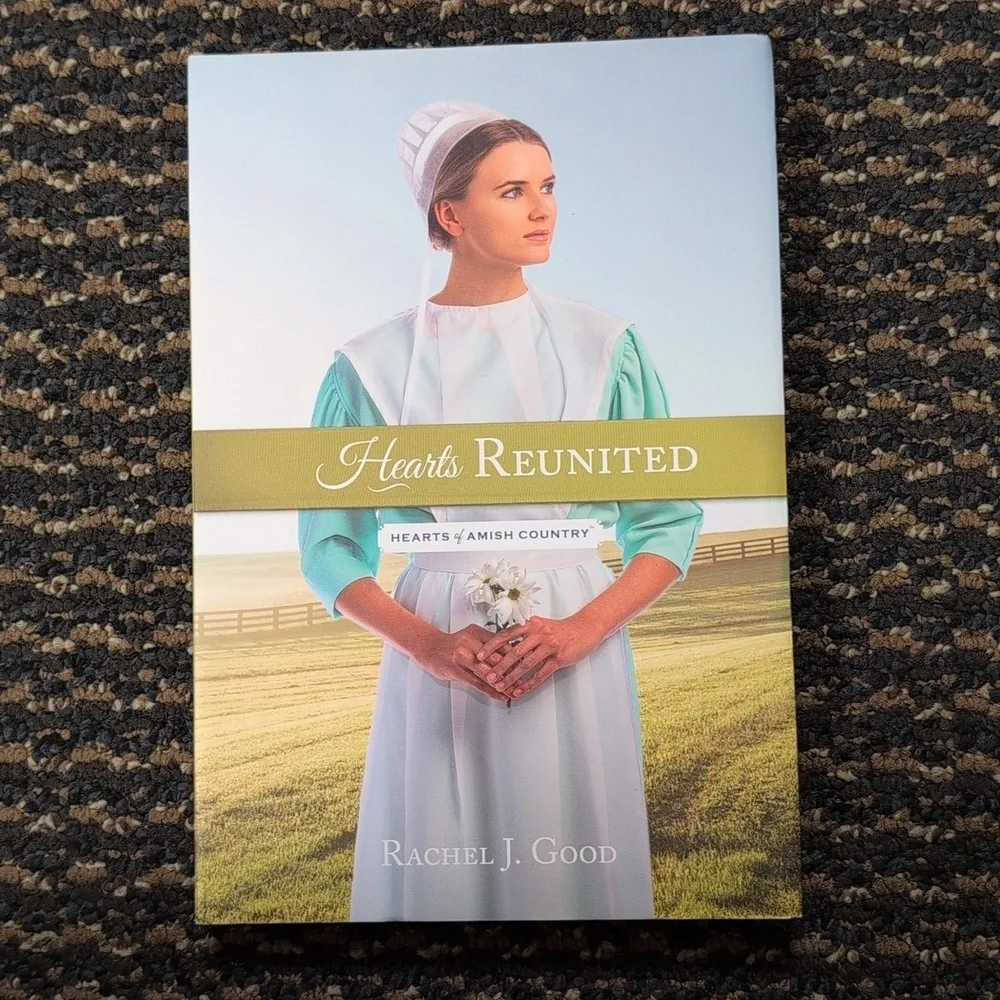 NEW Hearts Of Amish Country Hardcover Bundle Love Comes Quietly Hearts Reunited